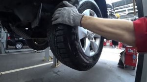 LC150. Стук в рулевой рейки на заглушенном авто.