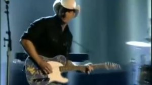 Brad Paisley - She's Everything (LIVE at the CMAs)