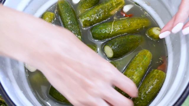 Соленые огурцы на зиму без уксуса Простой рецепт заготовки и консервации! смотреть онлайн