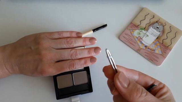 СВОТЧИ Набор для бровей Лореаль LOreal Brow Artist Genius Kit Оттенок 01 СВЕТЛЫЙ смотреть онлайн