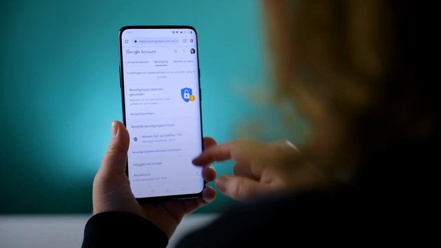 Tip: beheer de apparaten die toegang hebben tot je Google-account смотреть онлайн