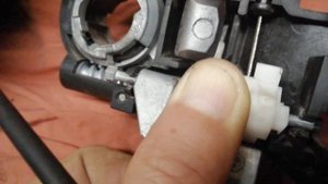 Ремонт наружной ручки дверей Рено Клио 3 Часть1Ремонт наружной ручки дверей Рено Клио 3 Часть1