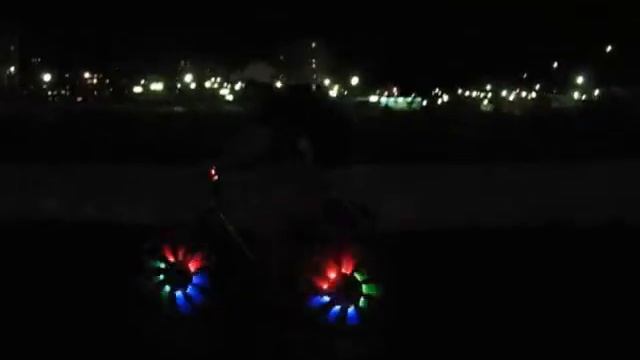 Светящиеся колеса смотреть онлайн