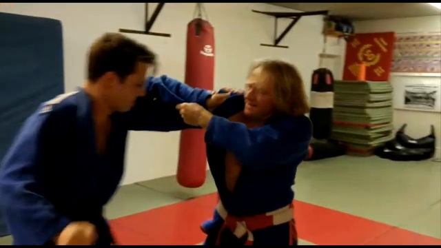 Stefan Buben - Judo Kuzushi (Griffkampf) смотреть онлайн