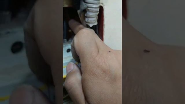 Грубые ошибки при монтаже трехфазного электро щита. Предстоит большая переделка .