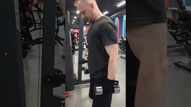 молотки стоя с дополнительными сокращением в верхней точки смотреть онлайн