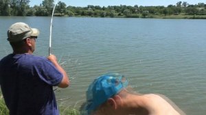 Рыбалка.ЗМЕЯ в садке.ШОК! Ловля толстолоба (снасти , рецепт каши). My fishing