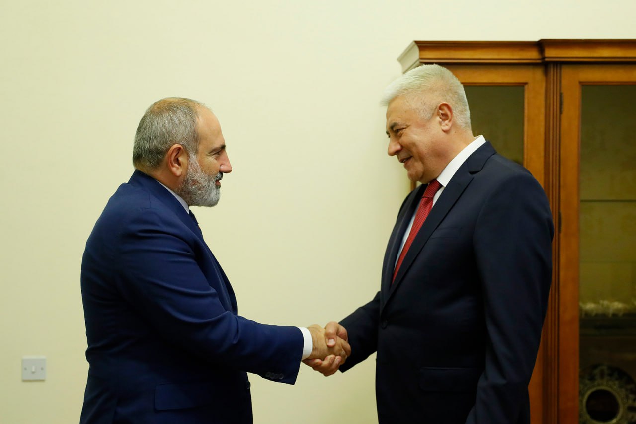 Владимир Колокольцев встретился с премьер-министром Республики Армения Николом Пашиняном