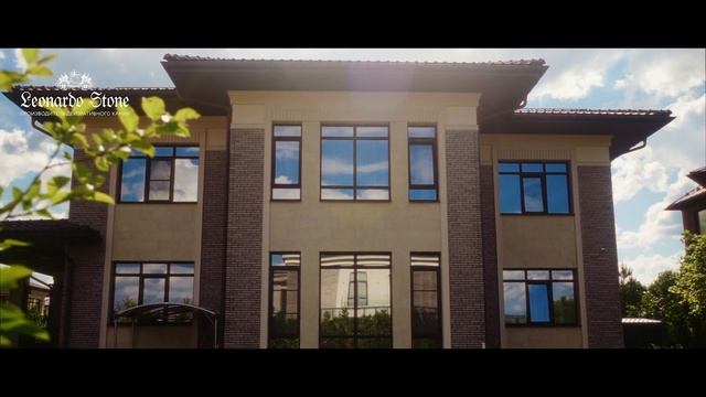 Отделка загородного дома ригельным кирпичом «Сиэтл 403 mix»