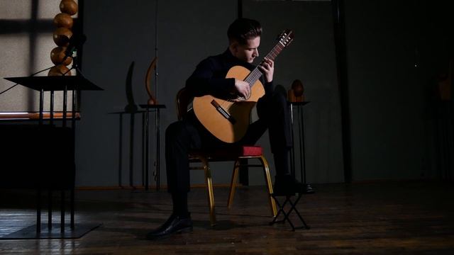 Iustin Stan plays ”Milonga Del Angel” by Astor Piazzolla смотреть онлайн