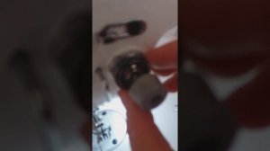 Как заправить швейную машинку Jack F4 (как поменять нитку) для новичков