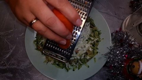 ?❄☃Слоёный салат с тунцом и сыром⛄❄?
#новыйгод2020 #рецептсалата #салат2020