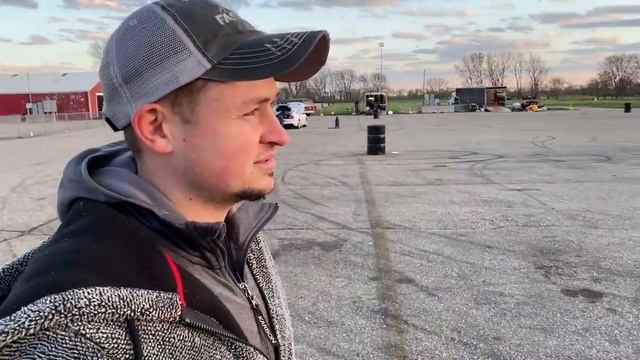 Lexus GSF vs Mustang Ecoboost and Mercedes AMG GT-S смотреть онлайн