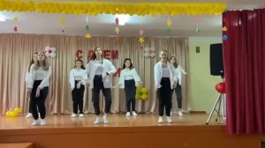 флешмоб на день матери СОШ №15