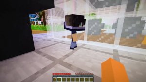 Aphmau RUNS AWAY From Home In Minecraft!