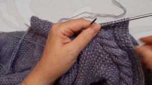 Пальто приближается к завершению. Вяжем красивый воротник.