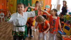 Осенний утренник в подготовительной группе "Маша и лень"