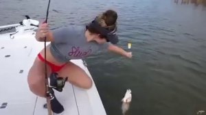 0093 ДЕВУШКИ НА РЫБАЛКЕ. GIRLS ON FISHING #LadyFish