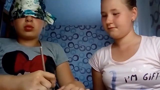 Моя подруга делает мне макияж)))) смотреть онлайн