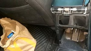 заменить подлокотник / Peugeot 308