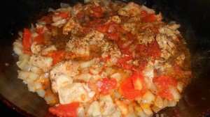 Гороховый суп с курицей и помидорами