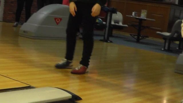 семейный турнир по боулингу Lucky Strike