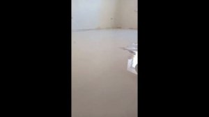 Устройство наливных полов самонивелирующейся смесью. Минимальный слой без применения маячков.