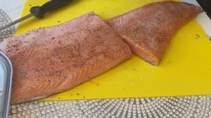 СОЛИМ мелкой солью красную рыбу В ДОМАШНИХ УСЛОВИЯХ. Просто!!! Самый простой и понятный рецепт
