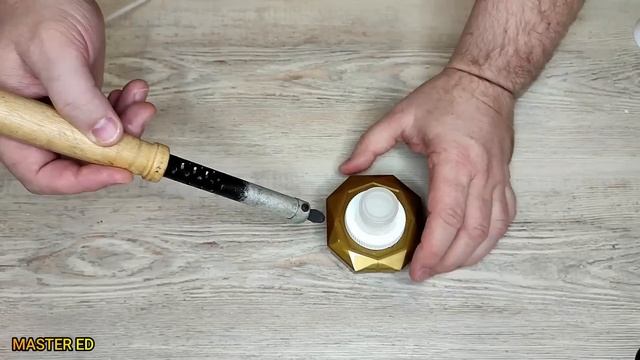 НЕОБЫЧНАЯ ИДЕЯ ИЗ СТЯЖЕК И БАНКИ ОТ КОФЕ? ПОТРЯСАЮЩИЙ ФОНАРЬ ДЛЯ ДОМА СВОИМИ РУКАМИ DIY