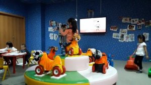 Влог - Выходной день. Игровая комната для детей и Додо пицца