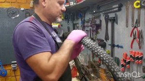 Проколол колесо на велосипеде.