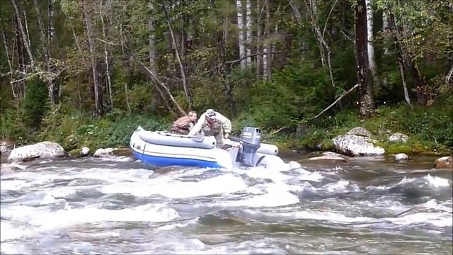 Выдра480jet лезет по камням смотреть онлайн