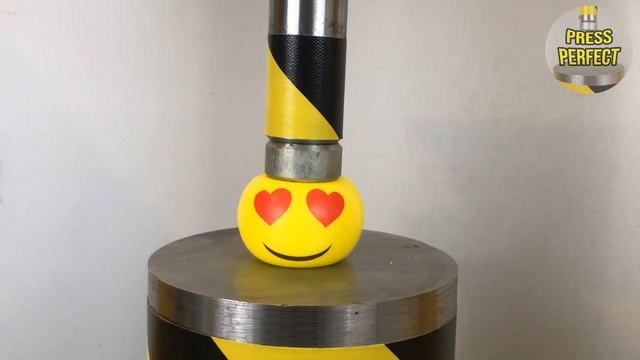 Experiment Hydraulic Press Vs Emoji Stress Ball & Erasers смотреть онлайн