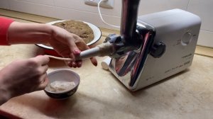 Մսով սուջուխ     Суджук из мяса        Meat sujuk