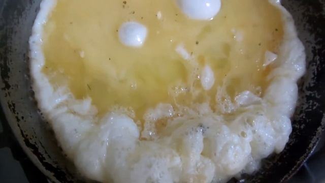 Яичный омлет без молока смотреть онлайн