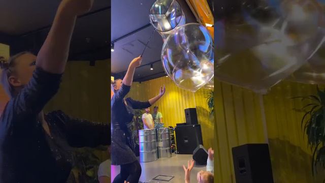 Шоу мыльных пузырей Оксаны Логро