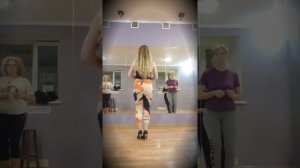 Кизомба женский стиль. Урок. Бёдра.