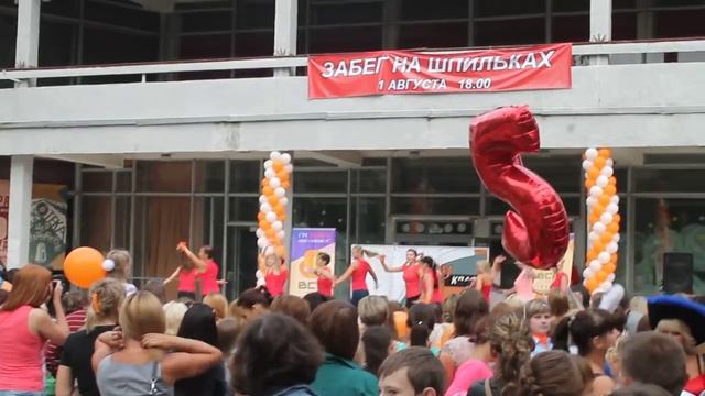 Забег на шпильках в Брянске смотреть онлайн