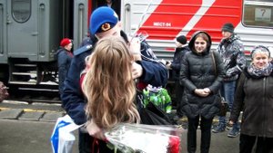 Девушка дождалась парня из армии. Пермь. ДМБ 2017.