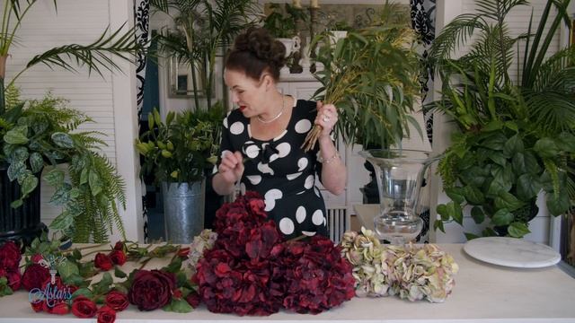 'Romancing the Rose' Floristry Design Tutorial: Hydrangea, Rose and Foliage Arrangement смотреть онлайн