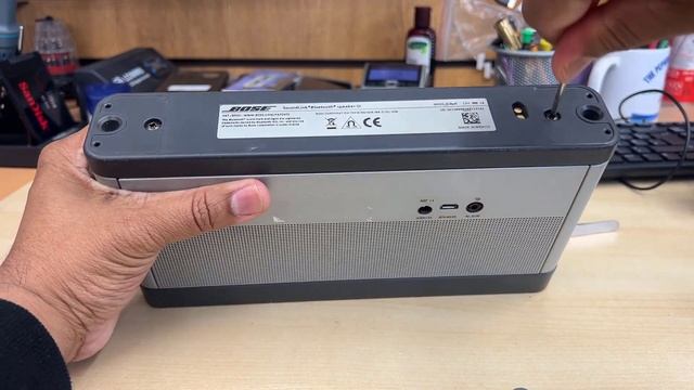 How To Replace Battery for Bose SoundLink Bluetooth Speaker III