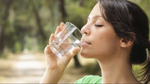 Вода для пользы тела, почему важно пить воду, сколько нужно пить воды в день ? .Вода для пользы тел