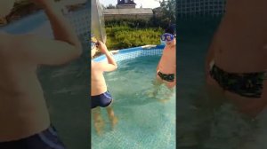 зарядка до бассейна