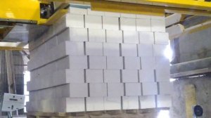 Горизонтальная упаковка паллет стреппинг-лентами