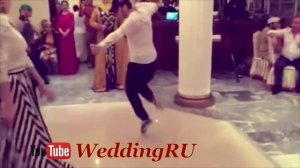 Чеченец взорвал Танцпол!! Чеченская Лезгинка 2015! Иса Идрисов танцует