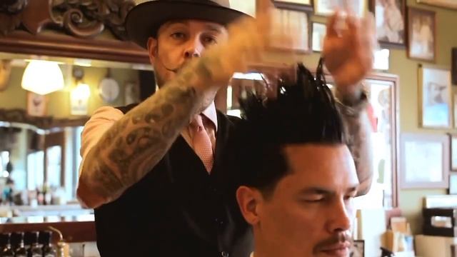 Reuzel Grease Medium Hold Pomade - Помада для укладки волос средней фиксации смотреть онлайн