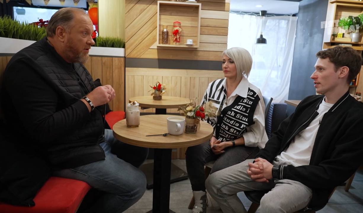 На ножах: Королев. Roll Поинт