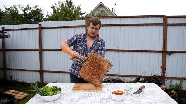 КРУЧЕ ОДЕССКОЙ КОЛБАСЫ! НЕРЕАЛЬНО ВКУСНАЯ ВАРЕНО-КОПЧЕНАЯ КОЛБАСА НА МАНГАЛЕ. ВЫ ТАКОГО НЕ ЕЛИ ТОЧН смотреть онлайн