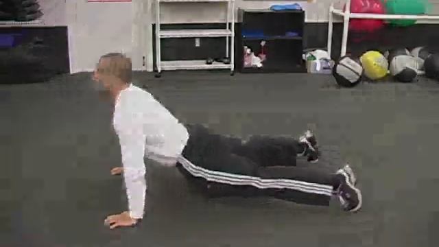 Calisthenics Exercises : Dive Bombers & Calisthenics смотреть онлайн