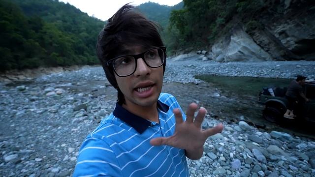 Car Kharab Hogyi ? Fass Gaye Jungle Mein смотреть онлайн